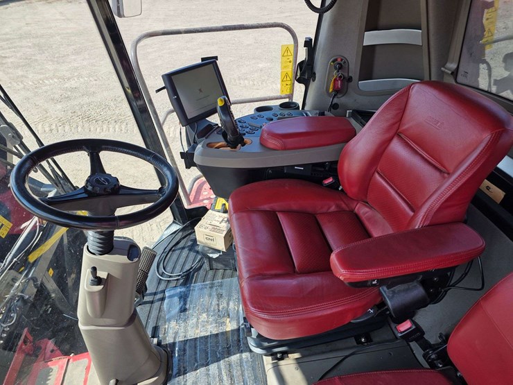 2013-case-ih-8230-image-104