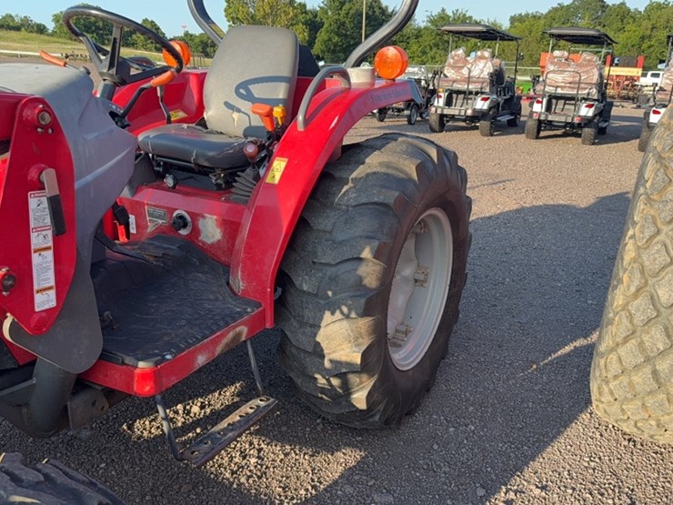 massey-ferguson-1533-image-13