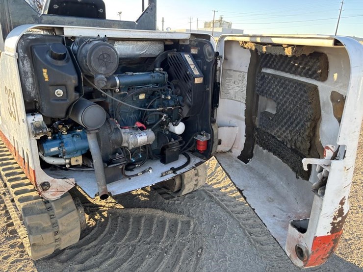 2004-bobcat-331g-image-38