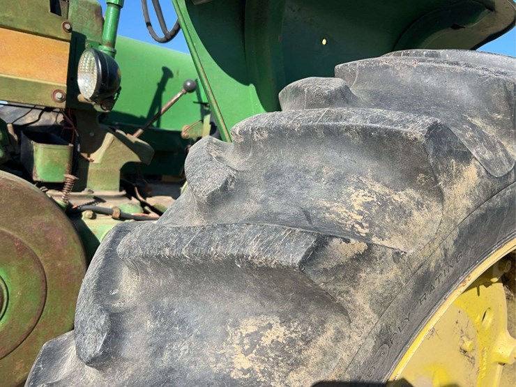 john-deere-720-image-53