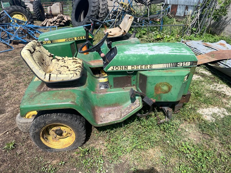 john-deere-318-image-4