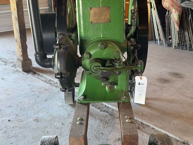 root-and-vandervoort-john-deere-4-horse-hit-and-miss-engine-with-cart-image-8