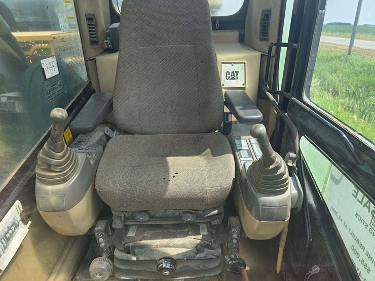 2002-caterpillar-345b-image-51