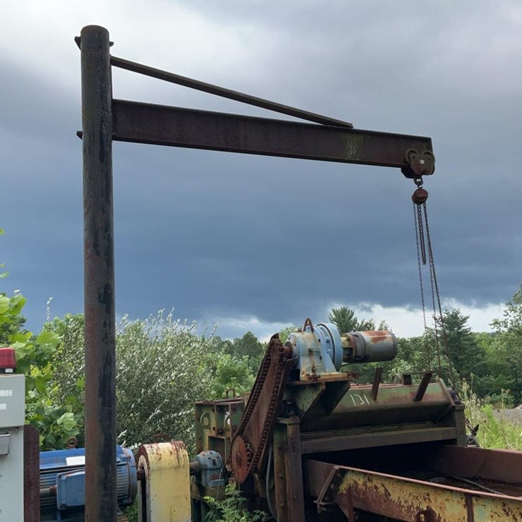 #135 • 1/2 Ton Crane Hoist