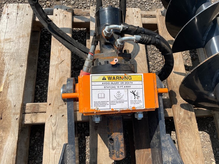#4521-•-wolverine-mini-skidsteer-auger-image-6
