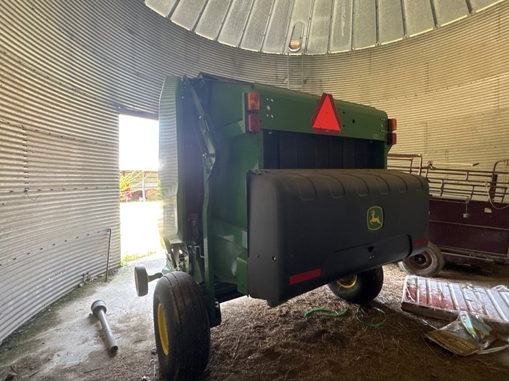 john-deere-560m-image-6