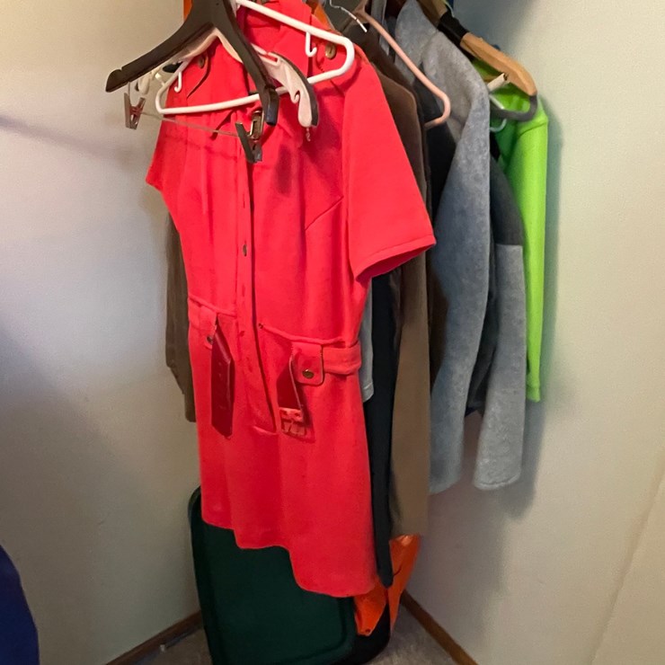 #7306 • Hanging Clothing