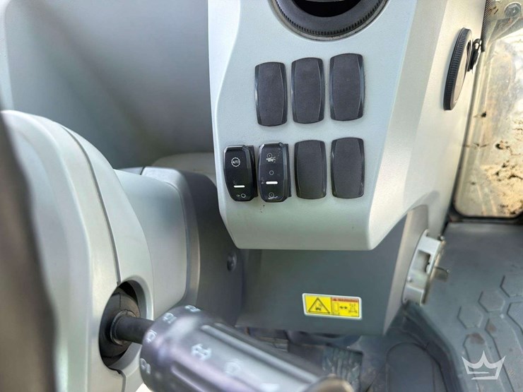 caterpillar-420f2-it-4x4-extendahoe-loader-backhoe-image-7