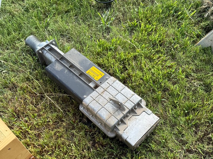 2011-john-deere-9770-sts-image-130