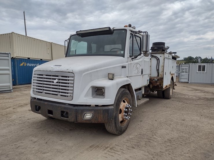 freightliner-fl70-image-42