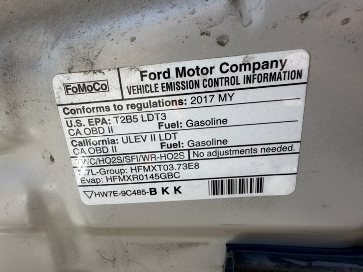 2017-ford-explorer-image-14
