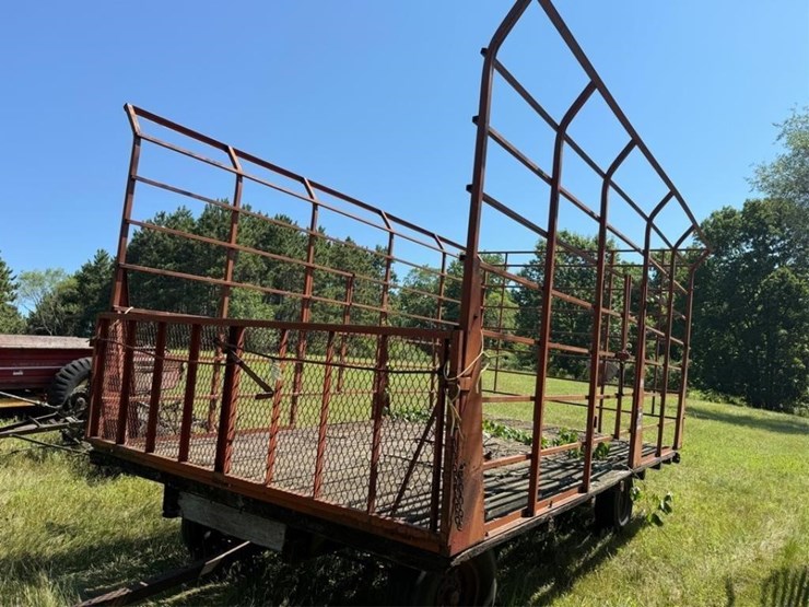 meyer-bale-rack-&-gear-image-2