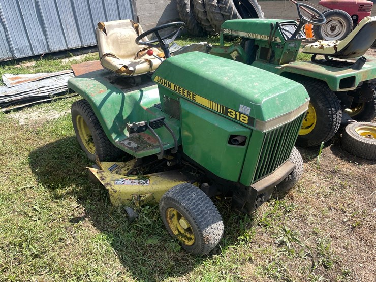 john-deere-318-image-3