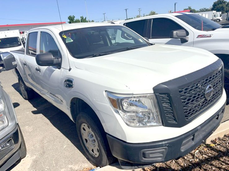 2019-nissan-titan-image-1