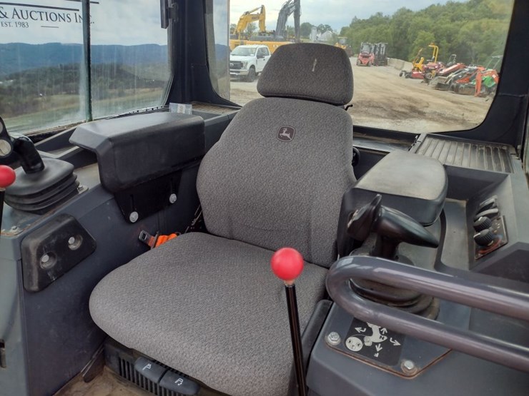 deere-550k-lgp-image-13