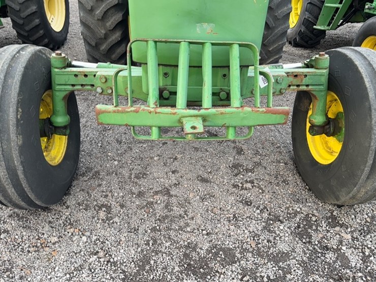 john-deere-2940-image-4