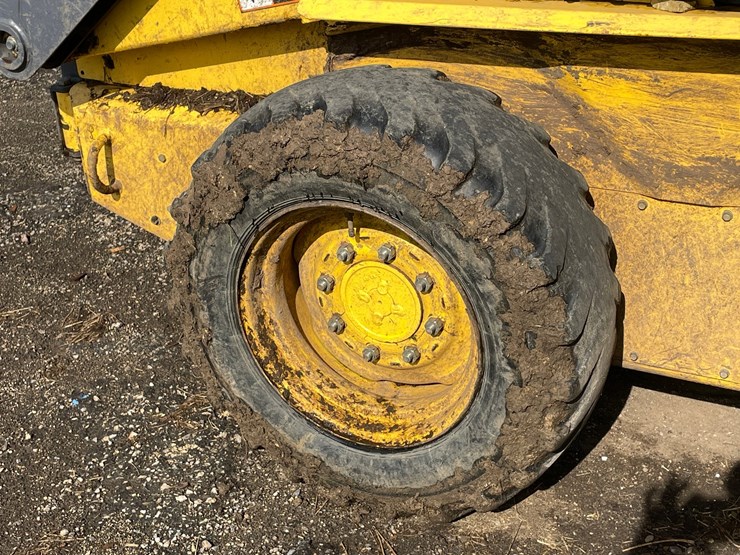 new-holland-ls170-image-11