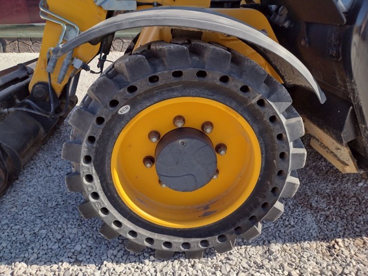 jcb-525-image-15