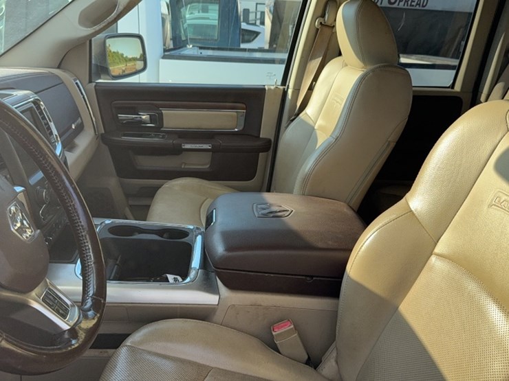 2016-dodge-1500-image-20