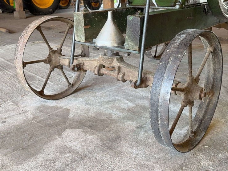 john-deere-6-image-33