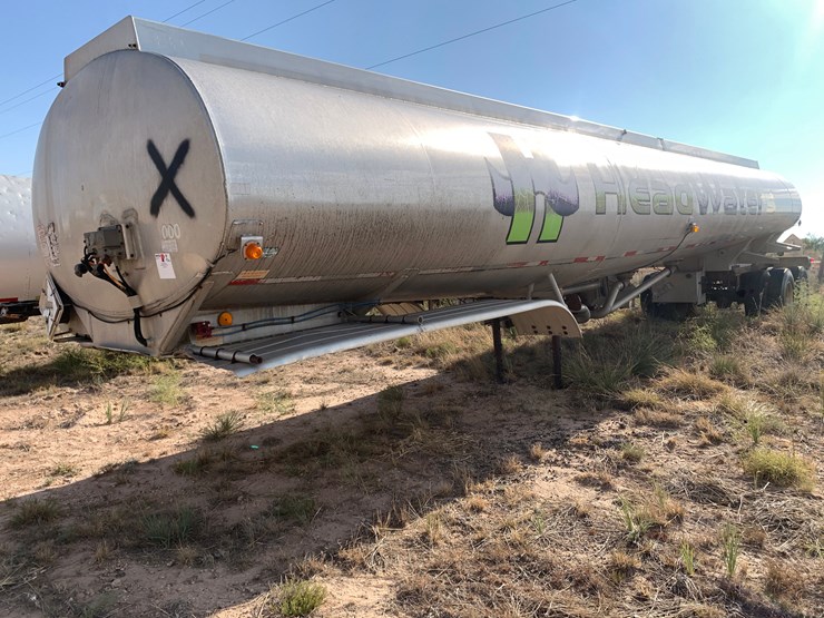 6900-gal-fluid-transport-trailer-image-1
