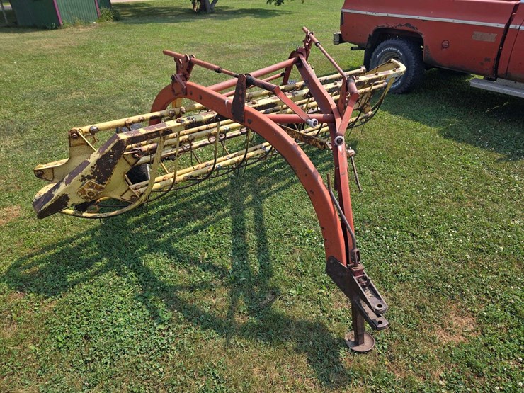 new-holland-256-image-3