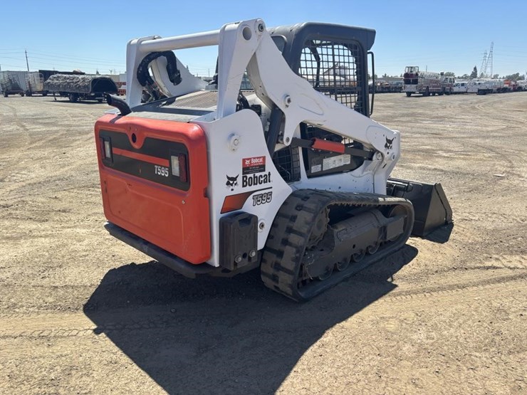 2019-bobcat-t595-image-3