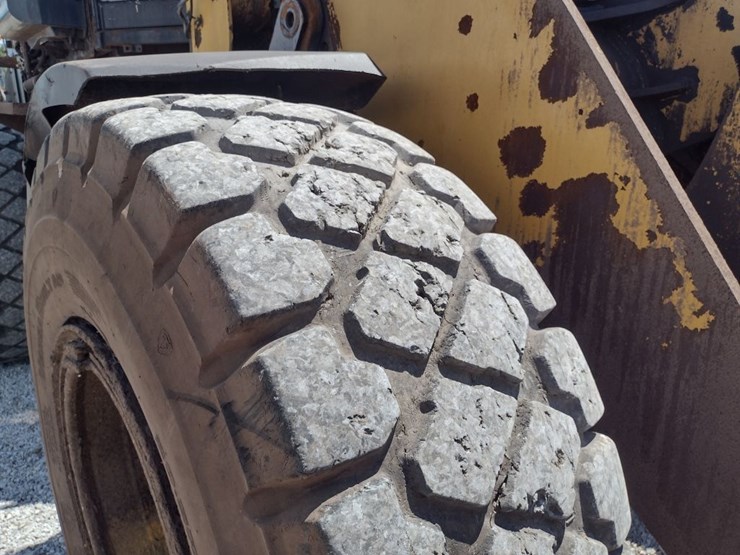 caterpillar-930k-image-34