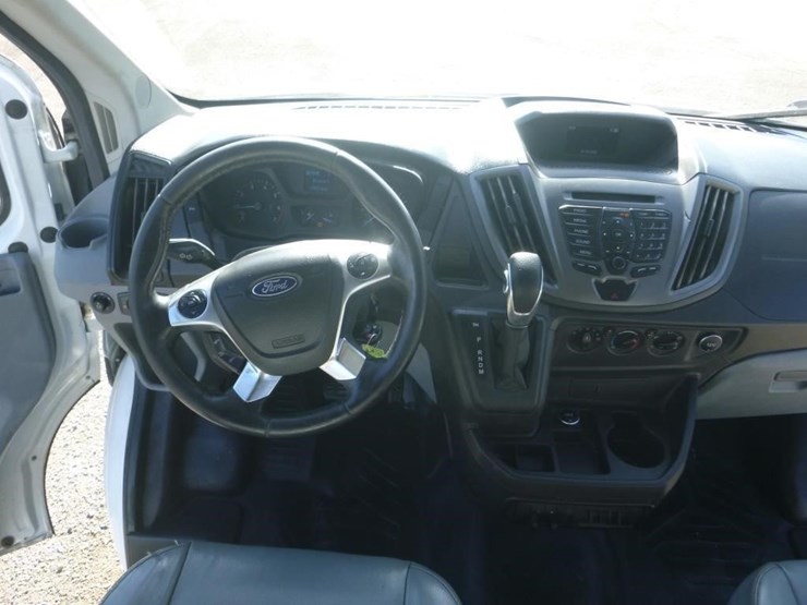 2017-ford-transit-image-9