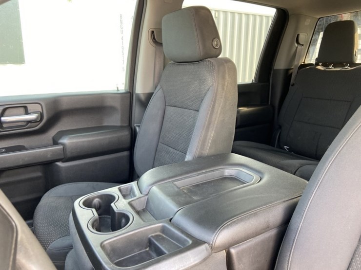 2020-chevrolet-silverado-2500-image-14