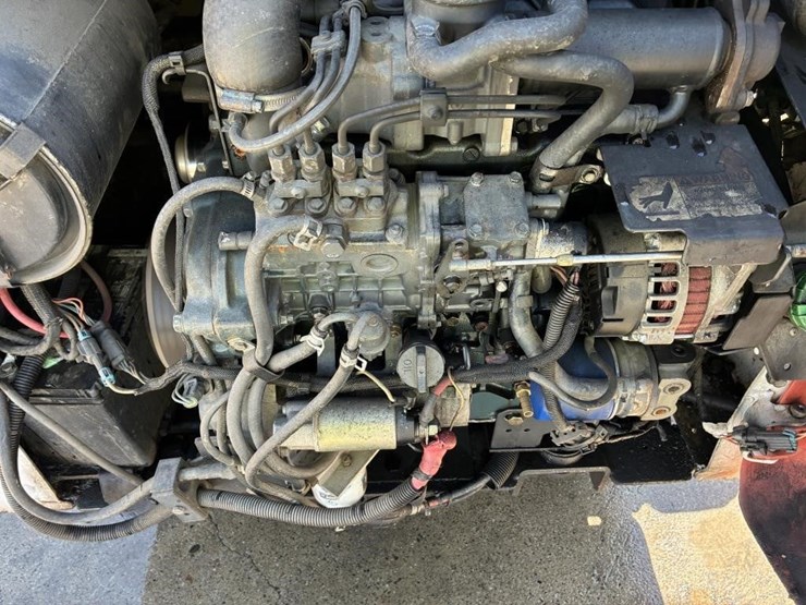 2011-bobcat-t190-image-13