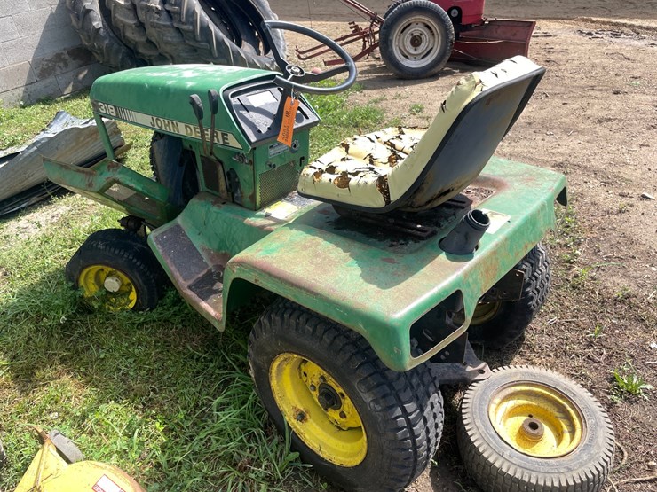 john-deere-318-image-7