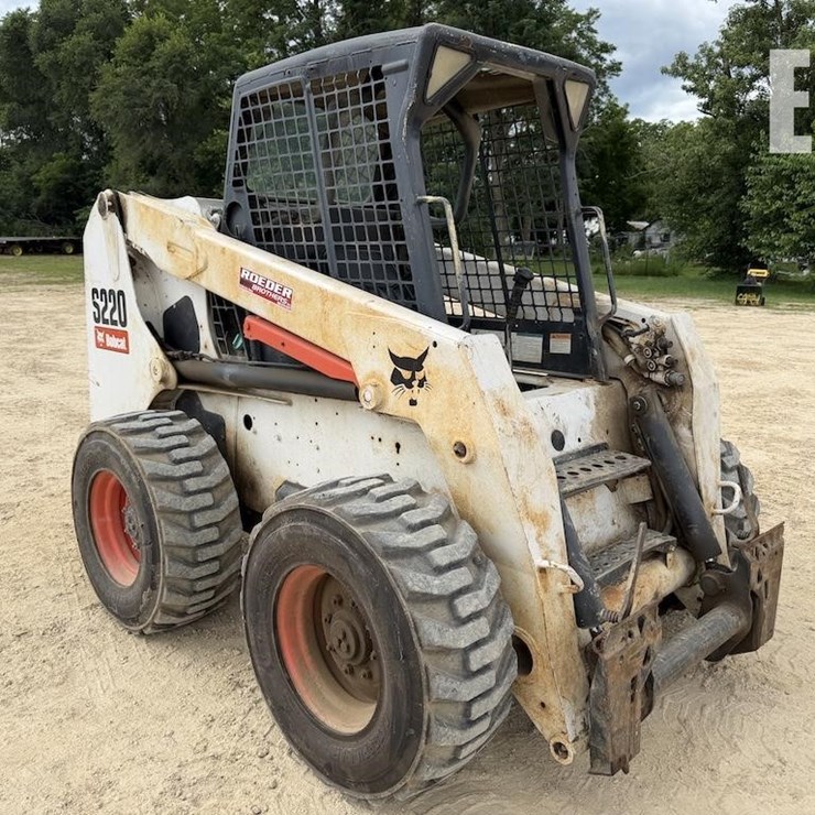 BOBCAT S220