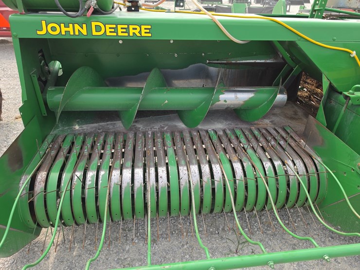 2001-john-deere-348-image-3