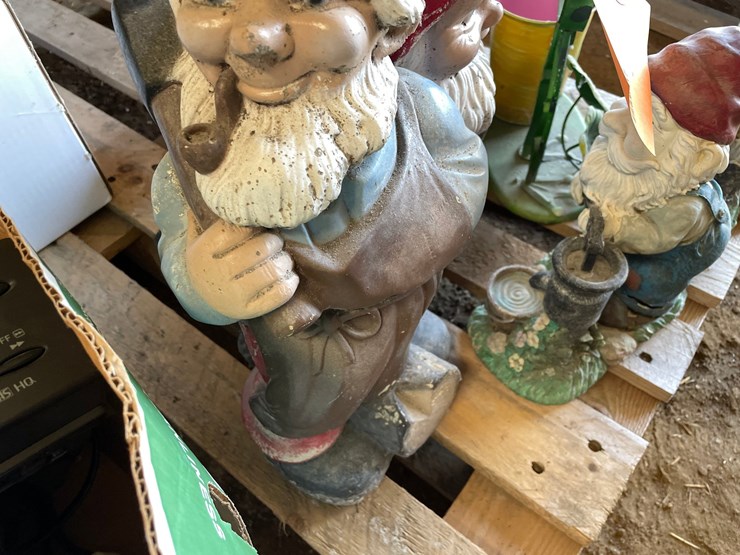 #4721-•-garden-items-image-3