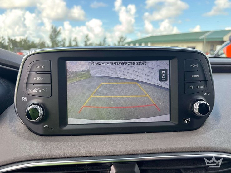 2019-hyundai-santa-fe-image-18