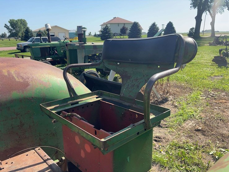 john-deere-70-image-76