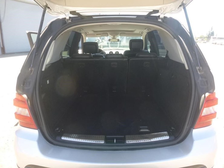 2006-mercedes-benz-ml350-image-9