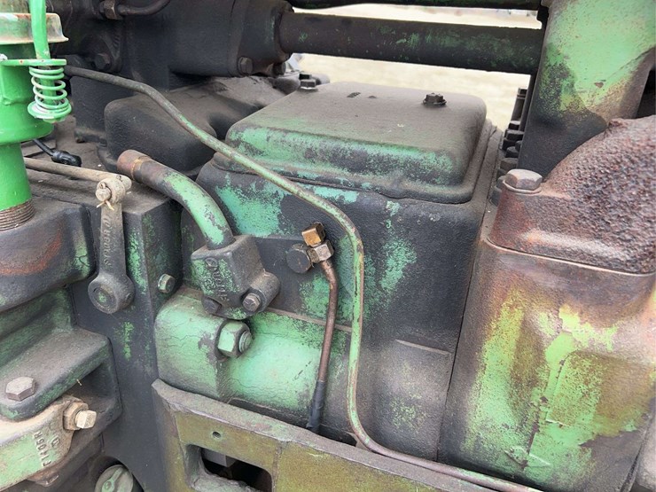 john-deere-70-image-23