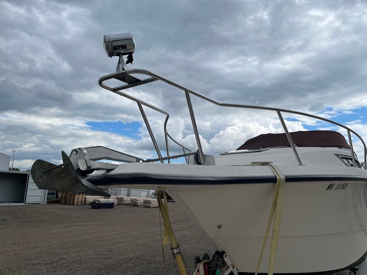 #2798-•-1999-chaparral-signature-27-cabin-cruiser-boat-image-10