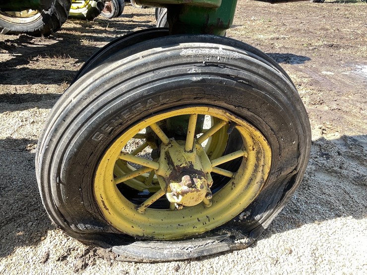 john-deere-b-image-18