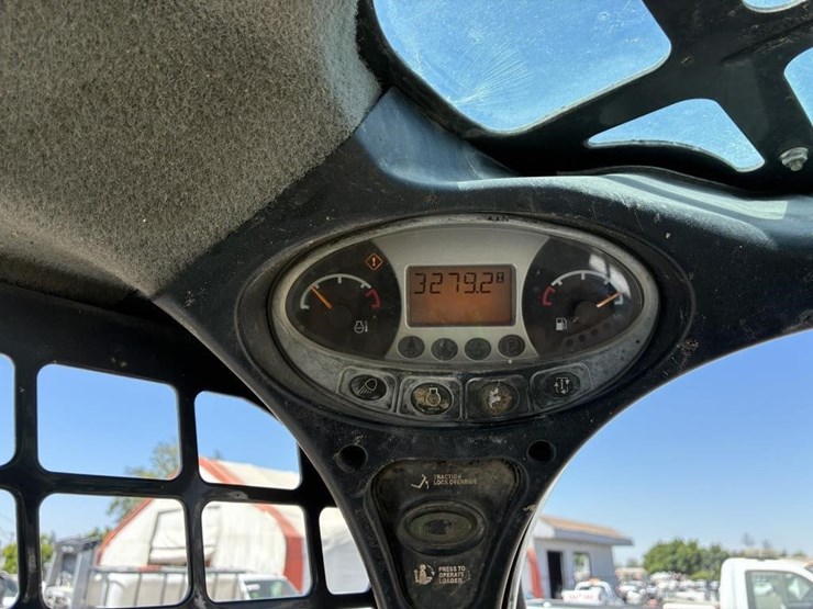 2022-bobcat-s590-image-20