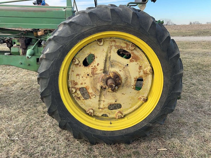 john-deere-50-image-44