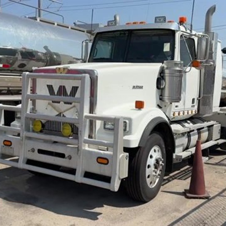 2012 WESTERN STAR 4900