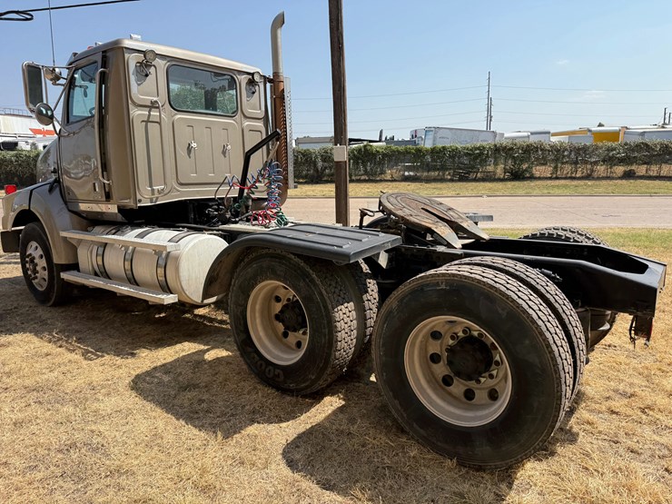 2014-western-star-4900-image-9