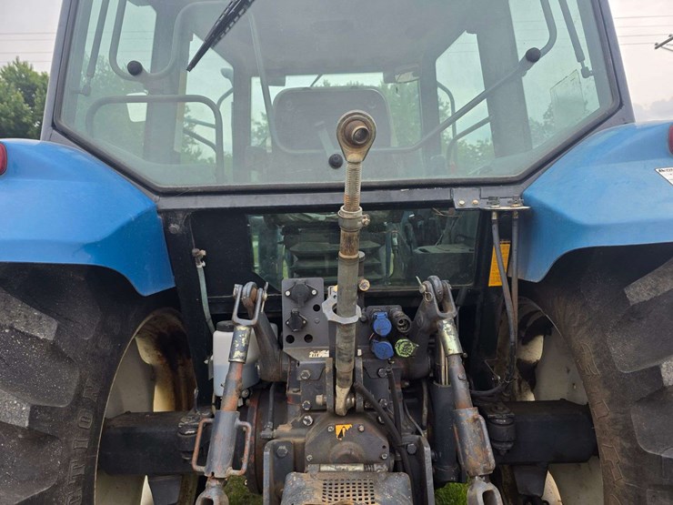 2002-new-holland-tl100-image-31
