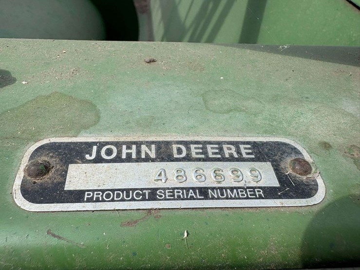 john-deere-216-image-16