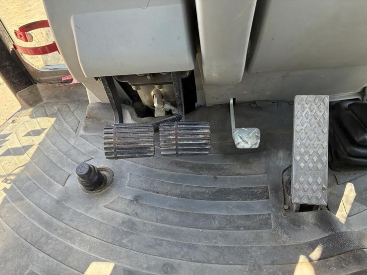 2008-caterpillar-430e-image-26
