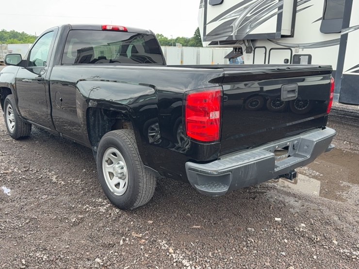 2017-chevrolet-1500-image-9