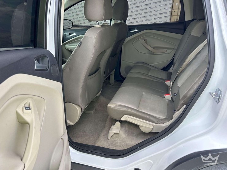 2016-ford-escape-image-22